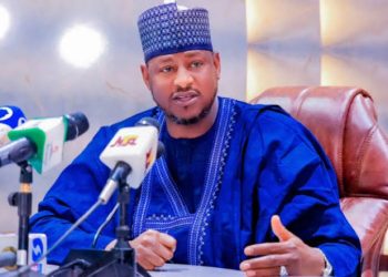 Gwamna Raɗɗa ya rattaba hannu kan ƙudirin kasafin kuɗi na 2026 na N897.8 biliyan