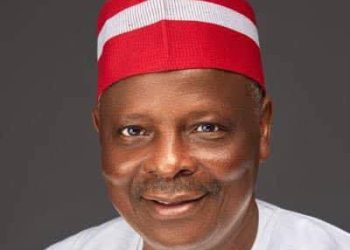 Amfani da ‘yan sa-kai a harkar tsaro yana ƙara yawaitar yaɗuwar ƙananan makamai a Nijeriya, cewar Kwankwaso