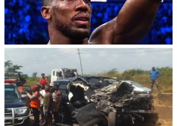 Fitaccen ɗan dambe, Anthony Joshua, ya tsallake rijiya da baya yayin da hatsarin mota ya kashe mutum biyu a Ogun