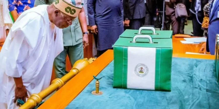 Kasafin 2026: Tinubu ya ba sha’anin tsaro, kiwon lafiya, noma, ilimi da ababen more rayuwa muhimmanci na musamman