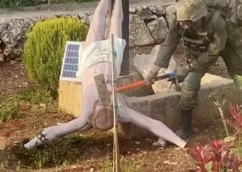 Isra’ila ta tabbatar da sahihancin hoton soja yana bugun gunkin Yesu da guduma