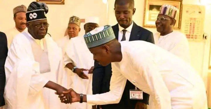 Tinubu ya ƙara wa Abdulaziz girma a aiki
