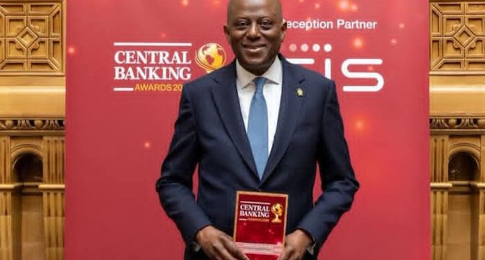 Cardoso ya ƙaddamar da Ƙungiyar Jakadun Naira na CBN